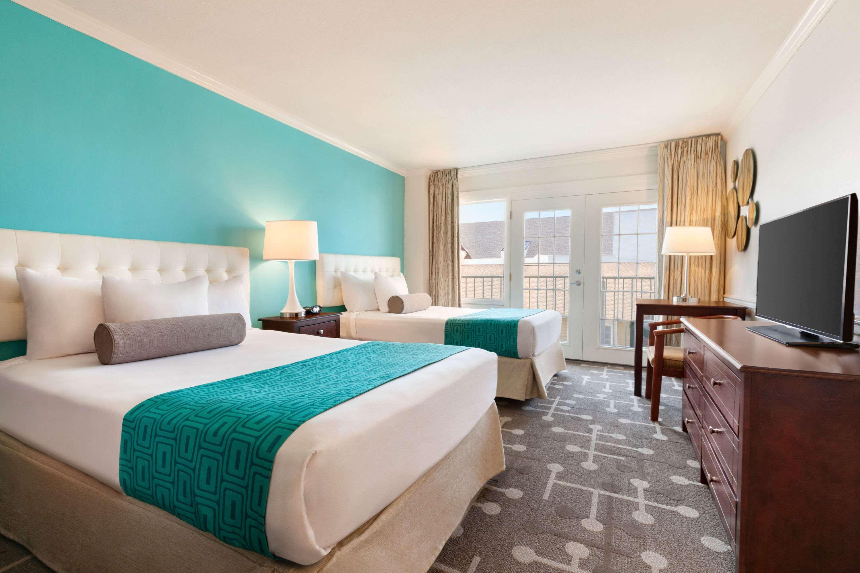 Howard Johnson Plaza By Wyndham Ocean City Oceanfront Экстерьер фото
