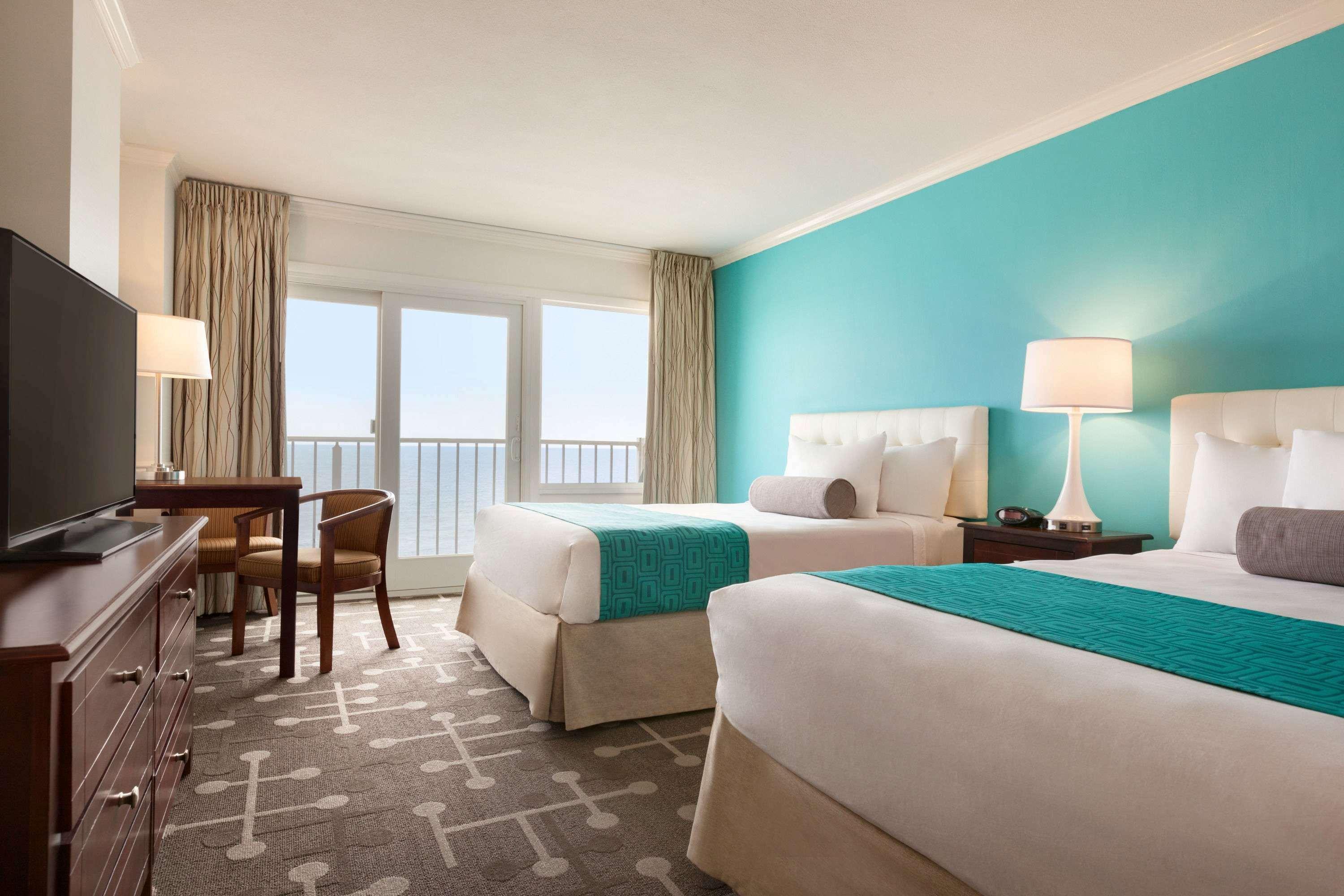 Howard Johnson Plaza By Wyndham Ocean City Oceanfront Экстерьер фото