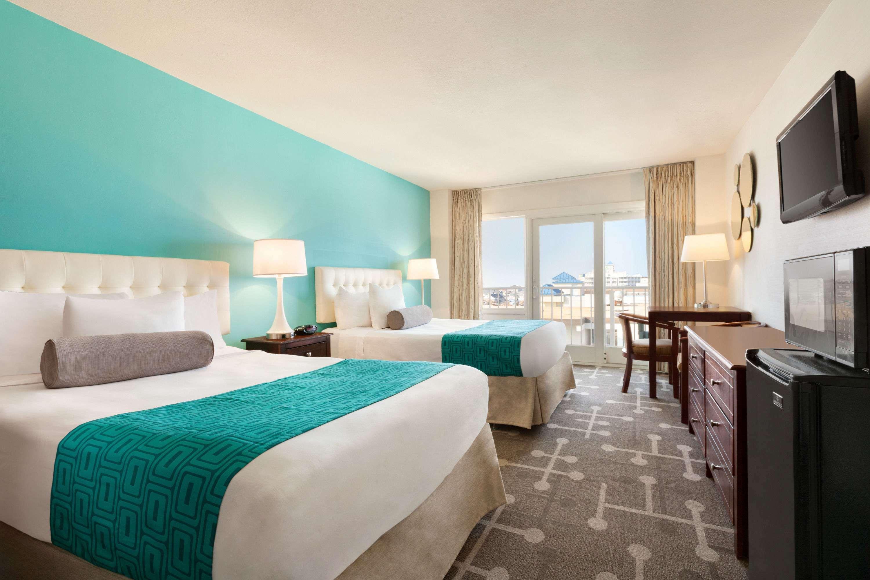 Howard Johnson Plaza By Wyndham Ocean City Oceanfront Экстерьер фото
