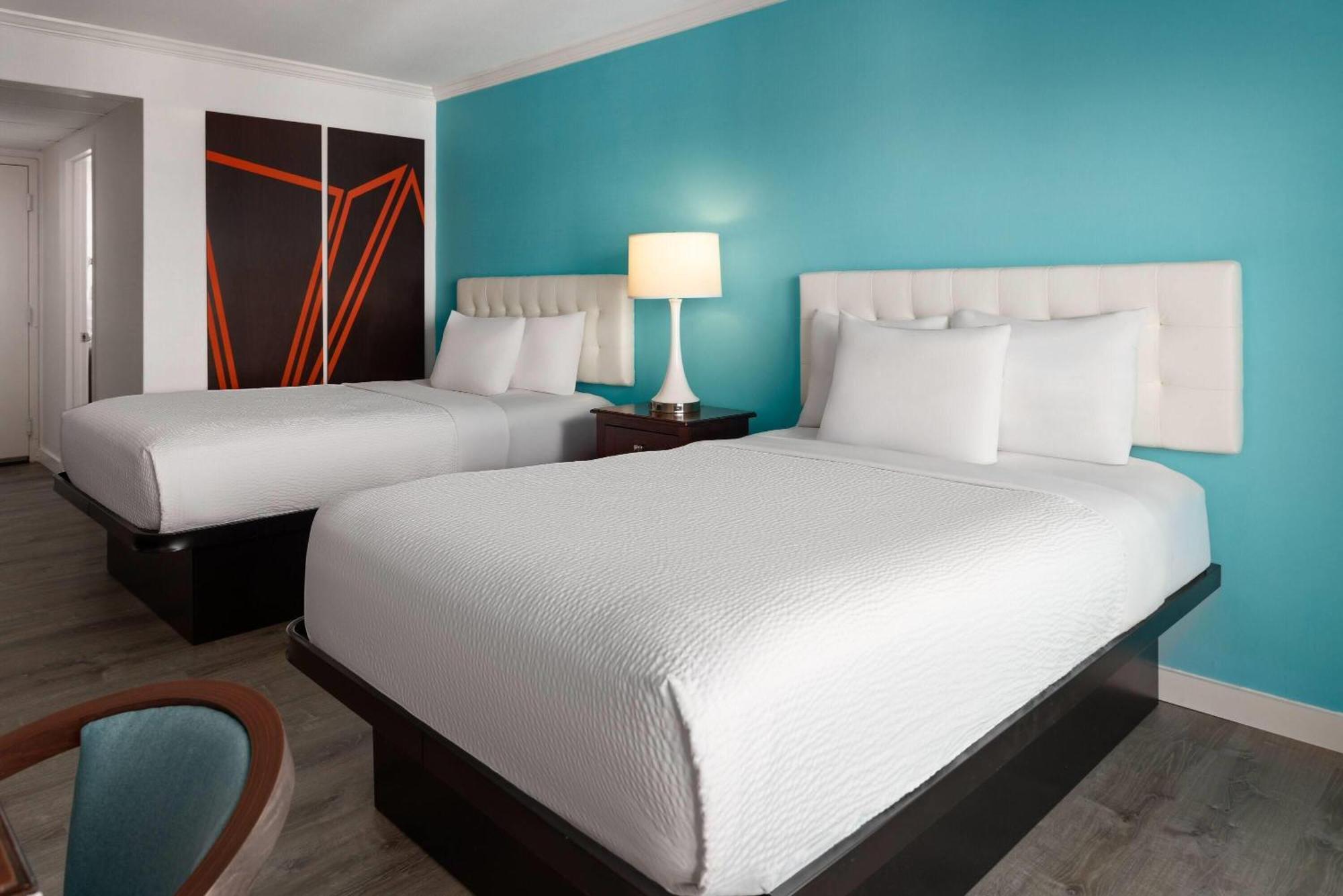 Howard Johnson Plaza By Wyndham Ocean City Oceanfront Экстерьер фото