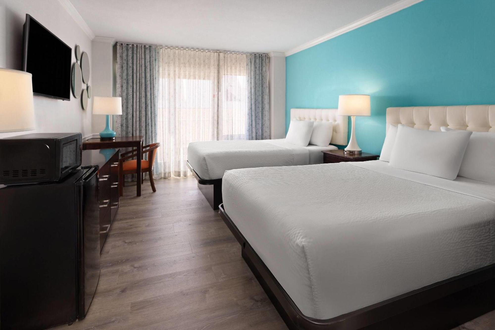 Howard Johnson Plaza By Wyndham Ocean City Oceanfront Экстерьер фото