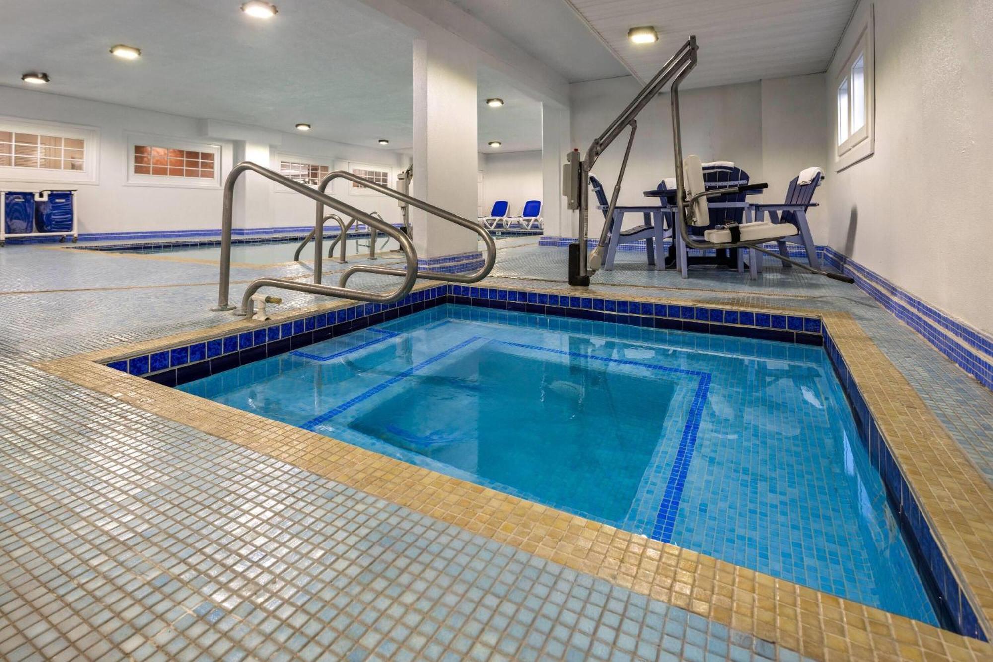 Howard Johnson Plaza By Wyndham Ocean City Oceanfront Экстерьер фото