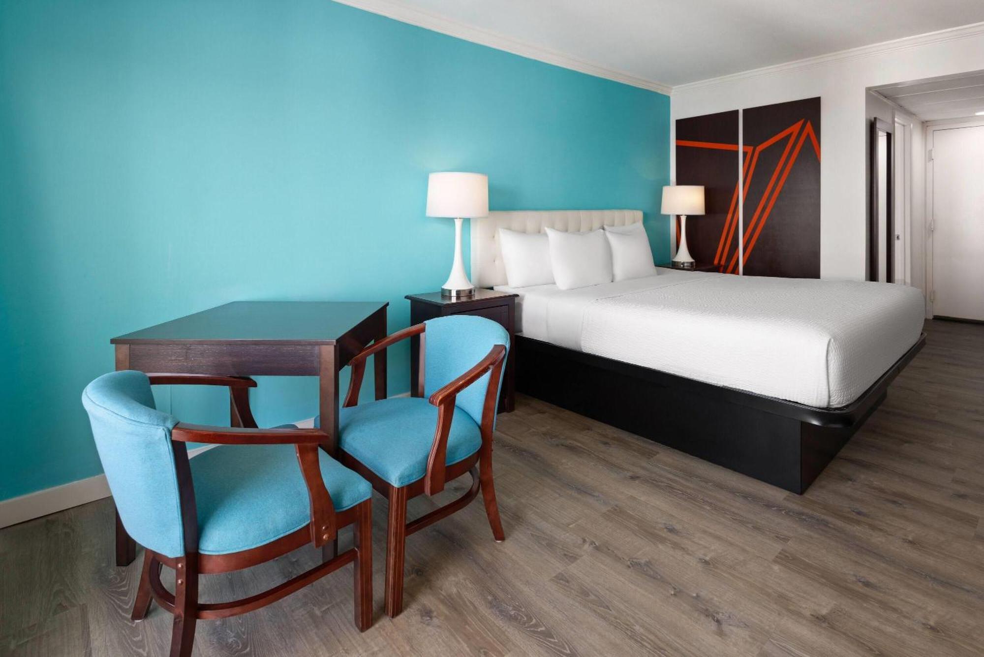 Howard Johnson Plaza By Wyndham Ocean City Oceanfront Экстерьер фото